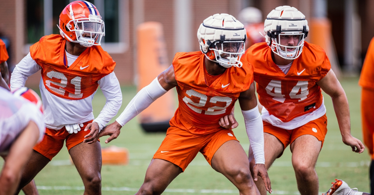 clemson-defense-camp