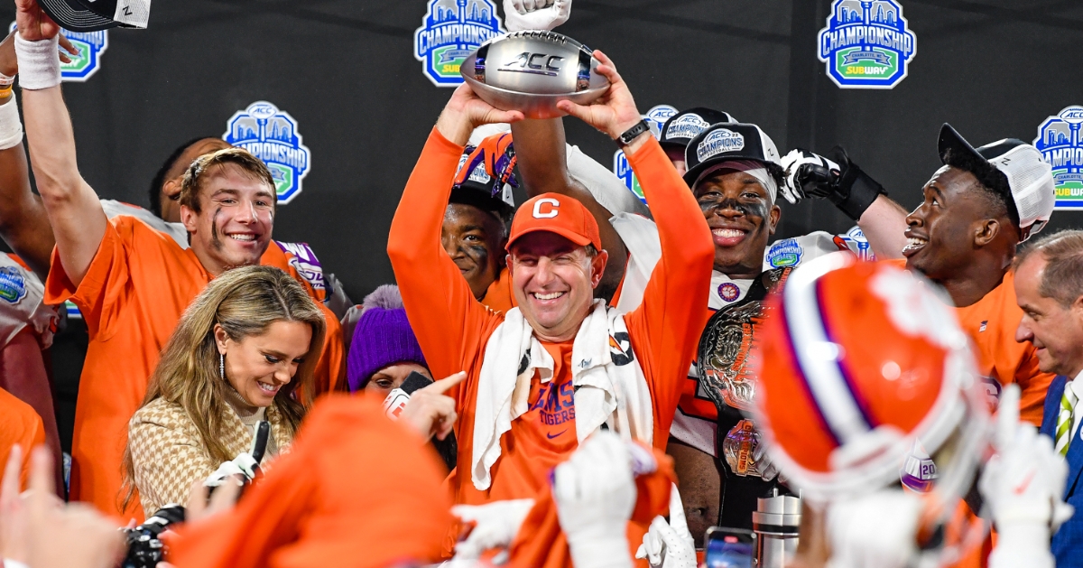 dabo-smile-acc-trophy