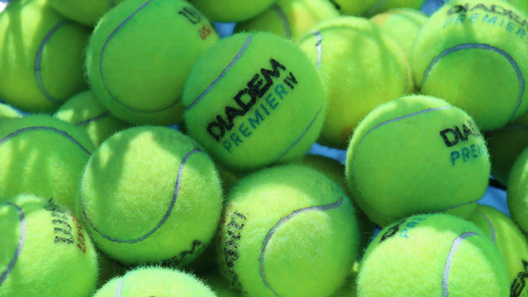 Tennis_balls.png