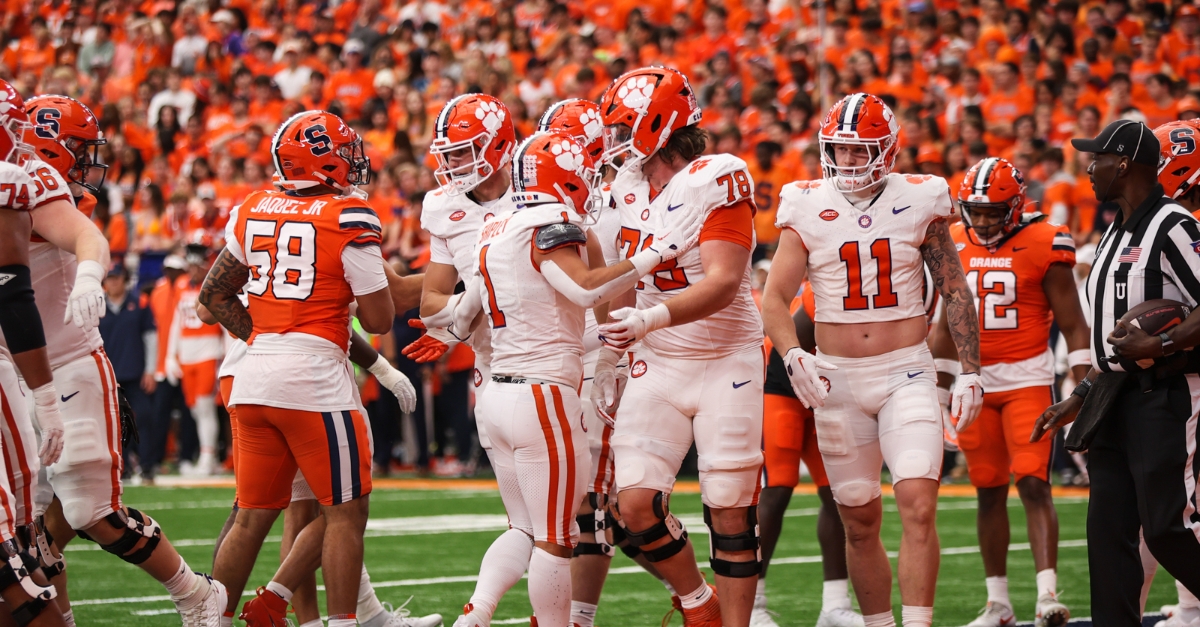 clemson-oline-cuse.jpg