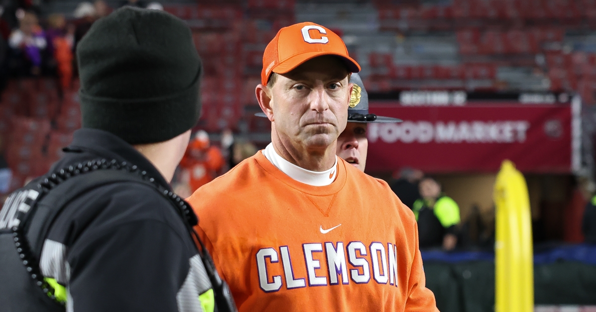 swinney-dabo-glare-scar.jpg
