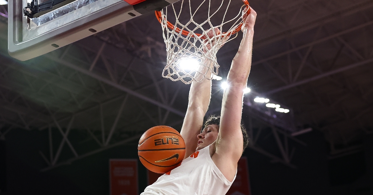 hall-slam-cuse